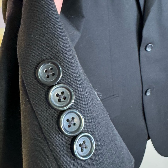 23 inches pit to pit length 31 inches maybe line jacket - Picture 3 of 13